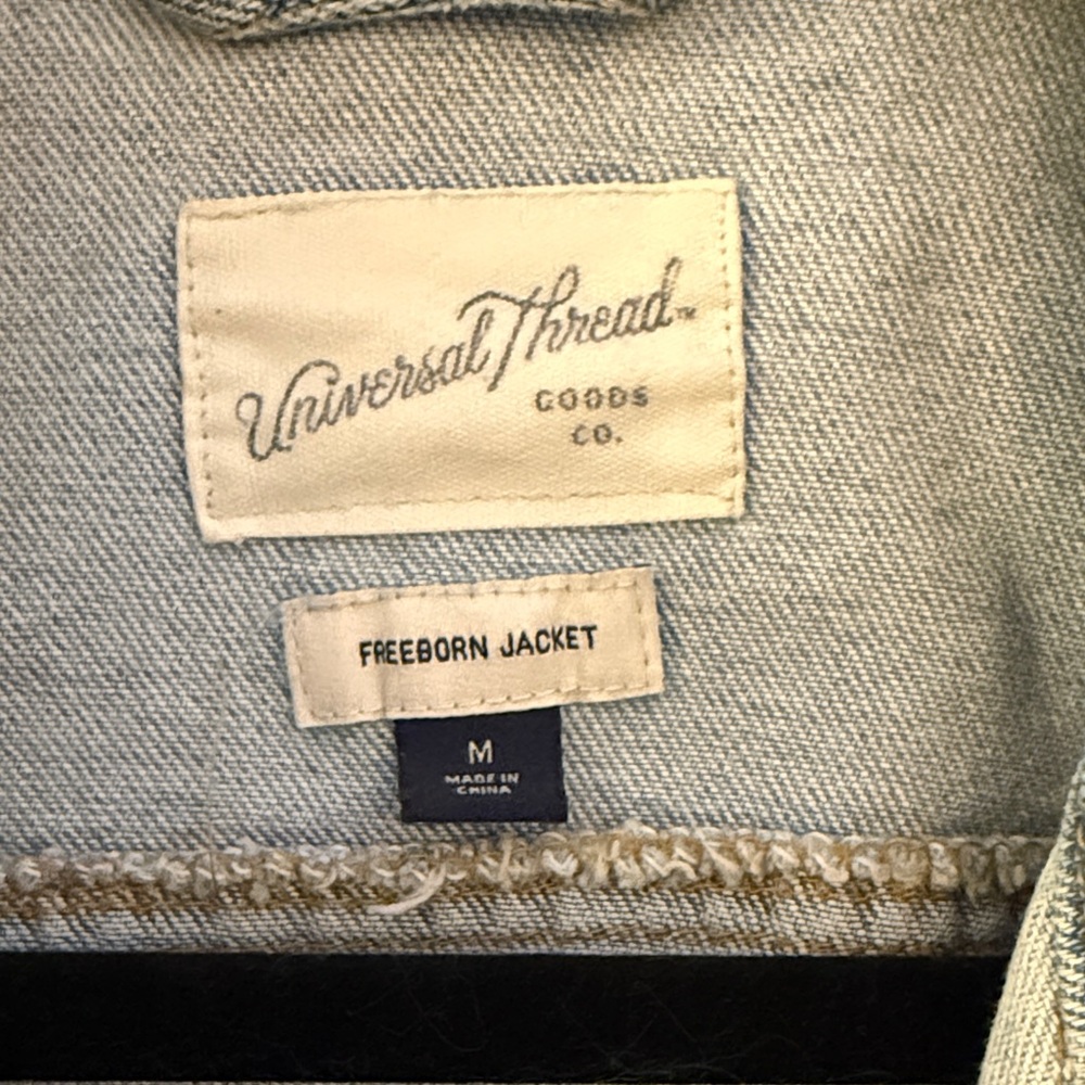 Universal Thread Light Blue Jean Jacket - Picture 2 of 2